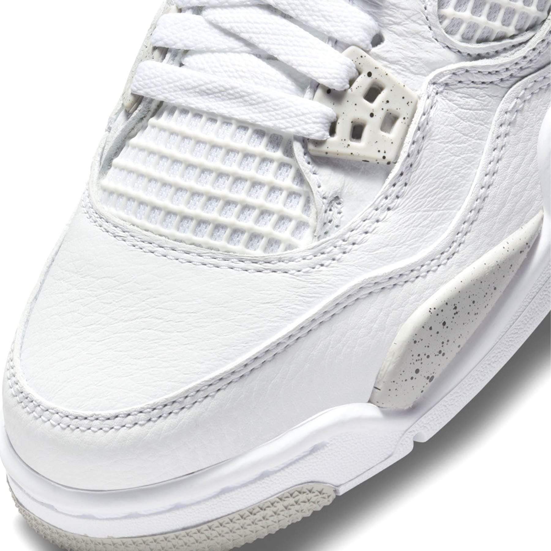 Air Jordan 4 'White Oreo'